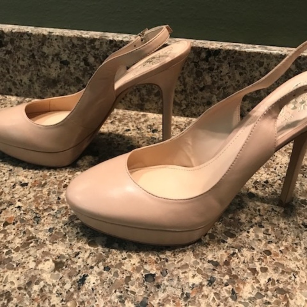 Heels - Picture 2 of 6